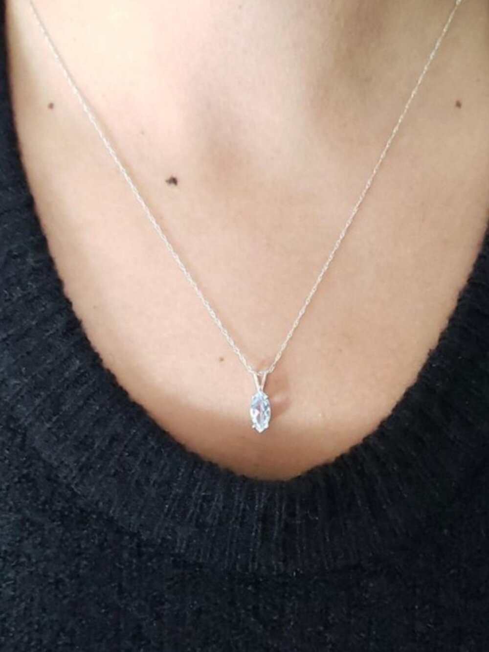 14Kt Gold Natural Aquamarine Marquise Pendant